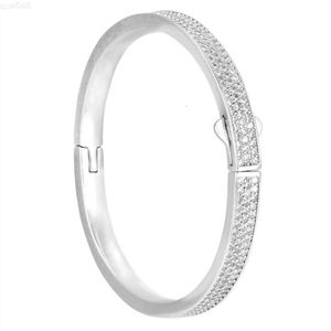 Kundenspezifisches Silberarmband, breit, 4/6 mm Sterlingsilber 925-Einsatz, Iced-Out-Moissanit-Armband