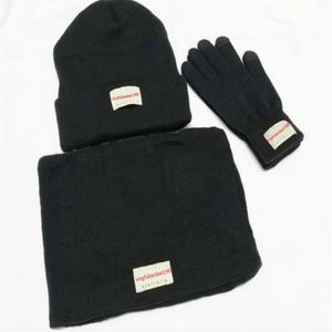 Neue Modemarke Hut Schal Handschuhe dreiteilige Mütze für Männer Mützen Frauen Freizeit Warme Mütze Unisex Elastizität Strickmütze Hüte 330 V