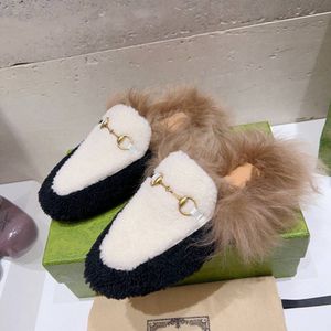Designer tofflor australisk fluffig plattform tuz glidande ug ullskor vinter stövlar klassiska varumärke casual kvinnor
