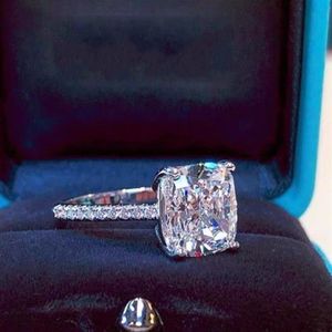 Prawdziwy solidny 925 Srebrny pierścień cztery pazury 2ct CUSHION CUT Diamond Wedding Pierindy zaręczynowe dla kobiet Prezent biżuterii 2164