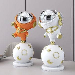 Dekorative Objekte Nordic Harz Astronaut Skulptur Moderne Kreative Wohnkultur Cartoon Spaceman Puppe Statue Zimmer Desktop Dekorationen Zubehör 230928