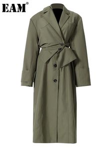 Womens Trench Coats EAM Women Green Irregular Big Size Lapel Long Sleeve Loose Fit Windbreaker Fashion Spring Autumn 1DE2795 230928