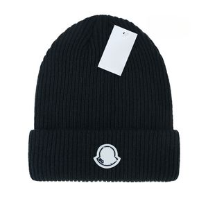 Stilista MONCLiR 2023 autunno e inverno nuovo cappello di lana lavorato a maglia cappello lavorato a maglia di lusso sito ufficiale versione 1: 1 berretto artigianale 23 colori