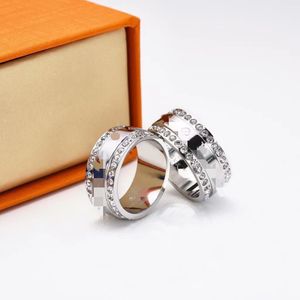 Zupełnie nowa osobowość przesadzona designerska pierścionki dla mężczyzn i kobiet -hop duży pierścień neutralny pierścień