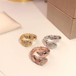 Ny mönster Snake Ring Golden Classic Fashion Party Jewelry for Women Rose Gold Wedding Luxurious Snake Open Size Rings Shipp317Q