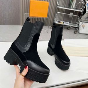 Designer Heel Boot Women Ankle Booties Leather Winter Luis Fashion Boot Martin Platform Letter Woman Vuttonity GFGFH