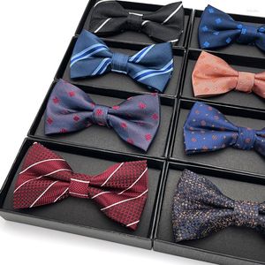 Bow Ties Veektie Marka Erkekler İçin Ön Bağlı Bowties Polka Dotlar Çizgili İş Resmi Düğün Töreni Kırmızı Mavi Siyah Takım Erkek Parti Modern