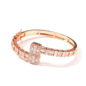 Mankiet mrożony mężczyźni złota plamiona t Square cyrkon Crystal Miami Benger Fashion Osobowość Kubańska Hip Hop Bling Jewerly253r