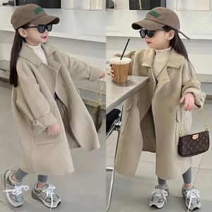Coat Girls Fashion Woolen Jacket Super Cute Casual Nizi Windbreaker 2023 Autumn and Winter Baby Loose Khaki Children 231008