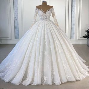 2024 Elegant bröllopsklänning illusion hals långa ärmar spetsar applikationer pärlor pärlor brud klänningar mantel mariage vestidos de novia