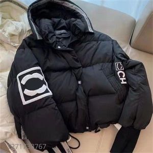 C+C 브랜드 여성 디자이너 채널 다운 재킷 가을과 겨울 여성 복장 재킷 코트 자수 교정 Clet Lapel 후드 지퍼 캐주얼 짧은 작은 파카 217