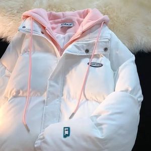 Parka da donna in piumino giapponese carino finto in due pezzi con cappuccio cappotto in cotone sciolto cappotto invernale in cotone ispessito da donna cappotto invernale da donna 231005