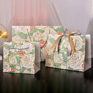Geschenkverpackung 1 Stück Blume bedrucktes Papier Einkaufstasche Champagner Rosen Muster Bevorzugung Tragbare Taschen mit Bändern Hochzeit Verlobungsfeier