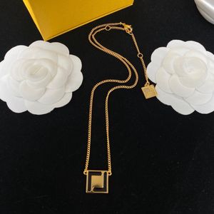 Bellissimo ciondolo elegante e collana con polsino in acciaio al titanio e diamanti, regalo di gioielli d'amore 77r3