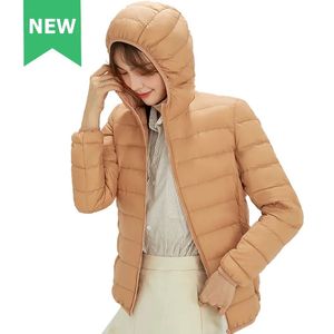 Mulheres Down Parkas Moda Ultra Light Down Jacket Soft Matte Tecido Winter Feather Jacket Casaco Quente Com Capuz Parka Feminino Portátil S-4XL 231005