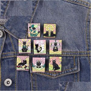 Stift brosches svart katt tarot emalj stift tecknad punk djur badge metall lapel kläder ryggsäck häxa kort goth smycken vänner hal