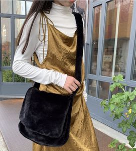 New Plush Bag A4 Large Capacity One Shoulder Flap Tote Bag Imitation Rabbit Fur Y2K Millennium Spicy Girl Bag Black Colour