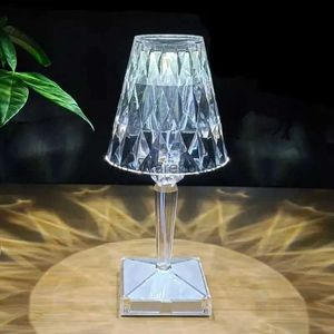 Lâmpadas de mesa Modern Rose Shadow Crystal Table Lamp para restaurante Table Light com carregamento USB com controle remoto pode tocar interruptor YQ231006