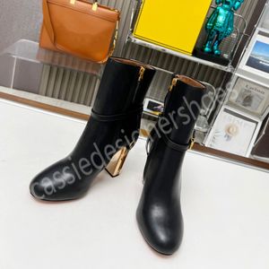 مصمم العلامة التجارية المصممة الجلدية الأصلية للنساء في الكاحل جولة أخمص القدمين سيدات zip boots الإناث اللباس اللباس أحذية بوتاس للنساء