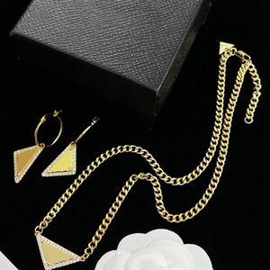 Anhänger Designer Halskette für Frau Designer Gold Ohrringe Damen Luxus Ohrstecker Krawatte Ketten Sets Marke Jewelrys222f