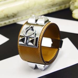 high quality rivet genuine leather collier bracelet for women292m