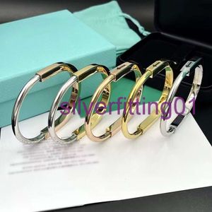 Bracelets Designer Titanium steel Bangle designer Lock Bracelet silver rose gold Bracelets for women jewelry with velvet bag