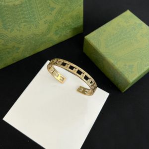 Open Lover Bangle Bracelet Luxury Designer Bracelets Gold Retro For Woman Fashion Jewelry Accessories