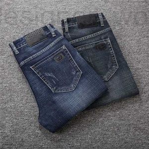 Mäns jeans designer högkvalitativ lyxig ljusgrå blå färg nödföretag avslappnad ung bär jean rock slim-ben fit rippade hål randbyxor