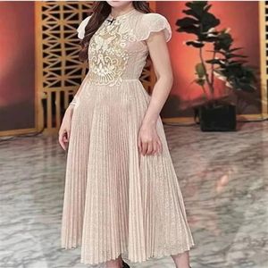 Basic Casual Dresses High-Quality Fashion Summer New Lace Hollow Out Embroidery Dress Women Short Sleeve Patchwork Slim Waist Long272w