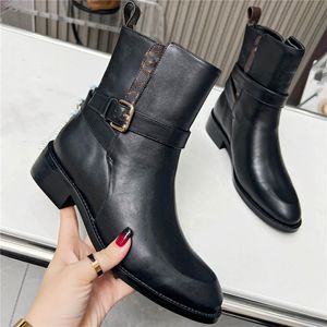 Super mini botas 2023 luis moda feminina decorativa salto plano inverno sola grossa couro quente lã salto alto neve vuttonity 05-010