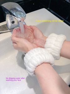 Wash your face moisture-proof wrist strap sports wipe sweat absorbent super popular necessities of life