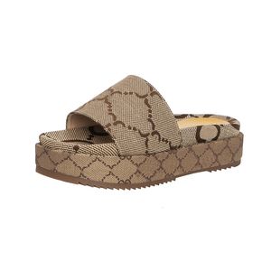 Designer Platform Slide G Sandaler Fashion Luxury Slides Brand Slippers For Women With Original Box Hot Beach Flip Flops Platt Sandal Sandal Low Heels STOR STORLEK 36-42