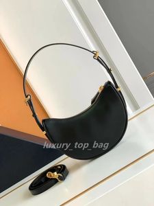 Fashion Bags Arque leather shoulder bag calfskin half moon bag Enamelled metal triangle hardware Gold zipper method long bread bag for women