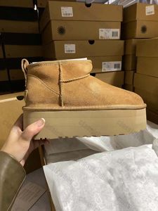 5 cm Altezza piattaforma Donna Classico Ultra Mini Stivali con plateau Australiano Inverno Neve Designer Tasman Tazz Stivali di pelliccia Pantofole Caviglia Sherpa Maglione Lettera ugge