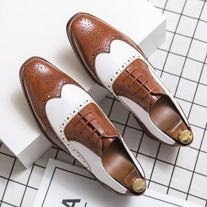 Scarpe eleganti brogue fatte a mano da ufficio design vintage Oxford da uomo in pelle pieno fiore formale da lavoro