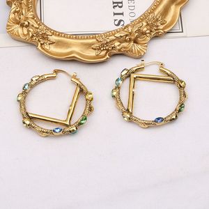 Dangle żyrandol luksusowa marka kobiet projektanci Letter Ear Stud Gold Gold Plaste Hoops na przyjęcie weselne akcesoria biżuterii