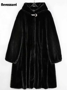 Kvinnors päls faux päls nerazzurri vinterlånga svarta tjocka varma fluffiga faux mink pälsrockar för kvinnor vinterkläder med huva lyx fluffig jacka 6xl 7xll231007