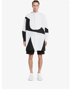 Mäns avslappnade skjortor xs-6xl 2023 Kläder catwalk personlighet Löst svart vit sömmar långärmad skjorta plus storlek dräkter