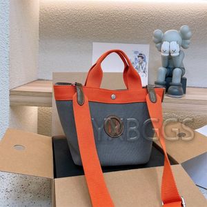 2023 Nova bolsa feminina de lona bolsa de ombro patchwork moda bolsas de grande capacidade bolsa de viagem cosmética clássica edição limitada sacola de compras