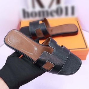 Slippers Beach Flat Heel Summer Lazy Cartoon Head Flops Leather Lady Slide Women Shoes Ladies Sexy 01