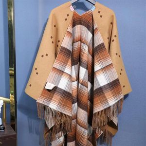 Designer Women Tartan Wool Cape G Pattern Shawl Italy Brand Long Neck Winter Tassels Scarfs Lady Reversible Woolen Blankets Scarve180i