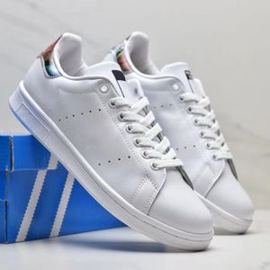 Tasarımcı Stan Smith Sıradan Ayakkabı Erkekler İçin Kadınlar Düşük Düz Spor Ayakkabı Beyaz Yeşil Yeşil Kırmızı Metalik Gümüş Donanma Pembe Altın Moda Spor Kadınları Erkek Eğitmenler