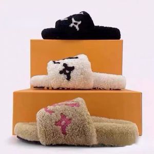 Woman Designer Lamb Wool Slippers Real Leather Sandals Luxury Brand Slides Platform Fashion Girl Warm Comfortable Shoes Autumn Winter Slides 2499