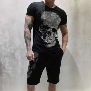 PP Rock Style Summer Men Designer T-shirt Diamond Skull Marchio di abbigliamento moda magliette T-shirt da donna di alta qualità Hip Hop Tees 20254E