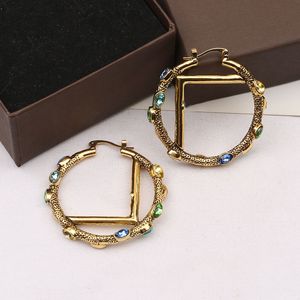 Lüks Marka Kadın Küpe Tasarımcıları F Renkli Kristal Küpeler Düğün Partisi Takı Aksesuarları İçin Vintage Hoops Küpe