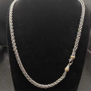 قلادة سلسلة مجوهرات مصممة مقاوم للصدأ للنساء الفولاذ الفولاذ هوك 18K قلادة مطلية الذهب