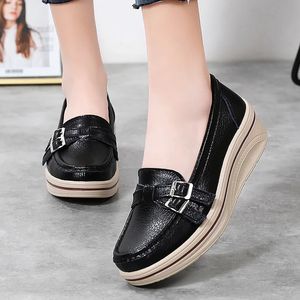 Klänningskor Spring Autumn Women Flats Platform Loafers LAMS LÄDER COMFROFTH Wedge Moccasins Orthopedic Slip On Casual Plus Size 231006