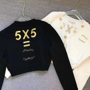 Nya mode kvinnors tröjor Autumn Cardigan V-Neck Metal Button C+C Letter Brodery Designer Etikett Dagliga Casua Vacation Replicas Clothes Knitwear Tops T0526