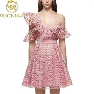 Casual Dresses Self Portrait Luxury Runway Dress New Arrival Asymmettical Neck One-Shoulder Lace Hollow Out Patchwork Runway Pink 264p