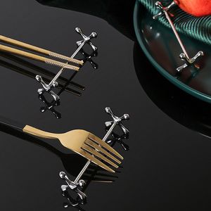 Metal Plum Shape Chopstick Pillow Stainless Steel Chopsticks Rack Dining Table Chopsticks Holders Restaurant Cutlery Rest LX6145